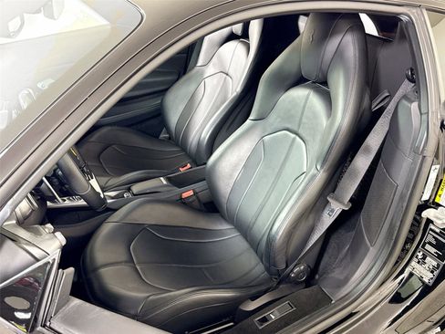 Used 2020 Ferrari F8 Tributo image 14