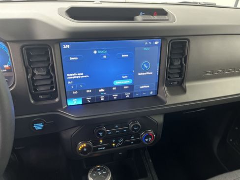 New 2025 Ford Bronco 4-Door image 15