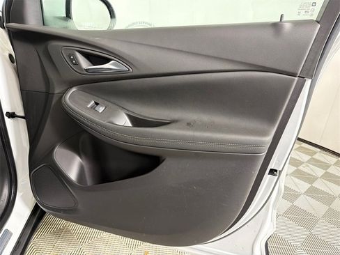 Used 2023 Buick Encore GX Select image 14