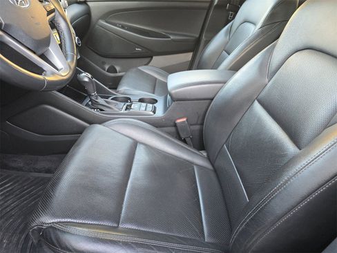 Used 2021 Hyundai Tucson Limited w/ Cargo Package image 10