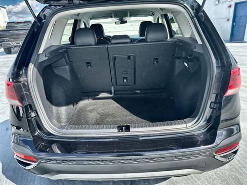 Used 2024 Volkswagen Taos SE image 22