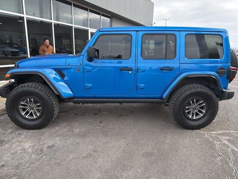 Used 2024 Jeep Wrangler Unlimited Rubicon 392 image 6