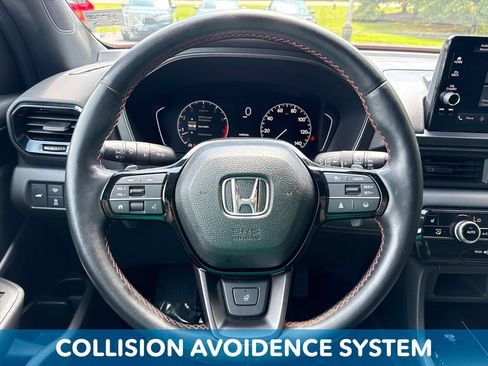 Used 2025 Honda Pilot TrailSport image 13