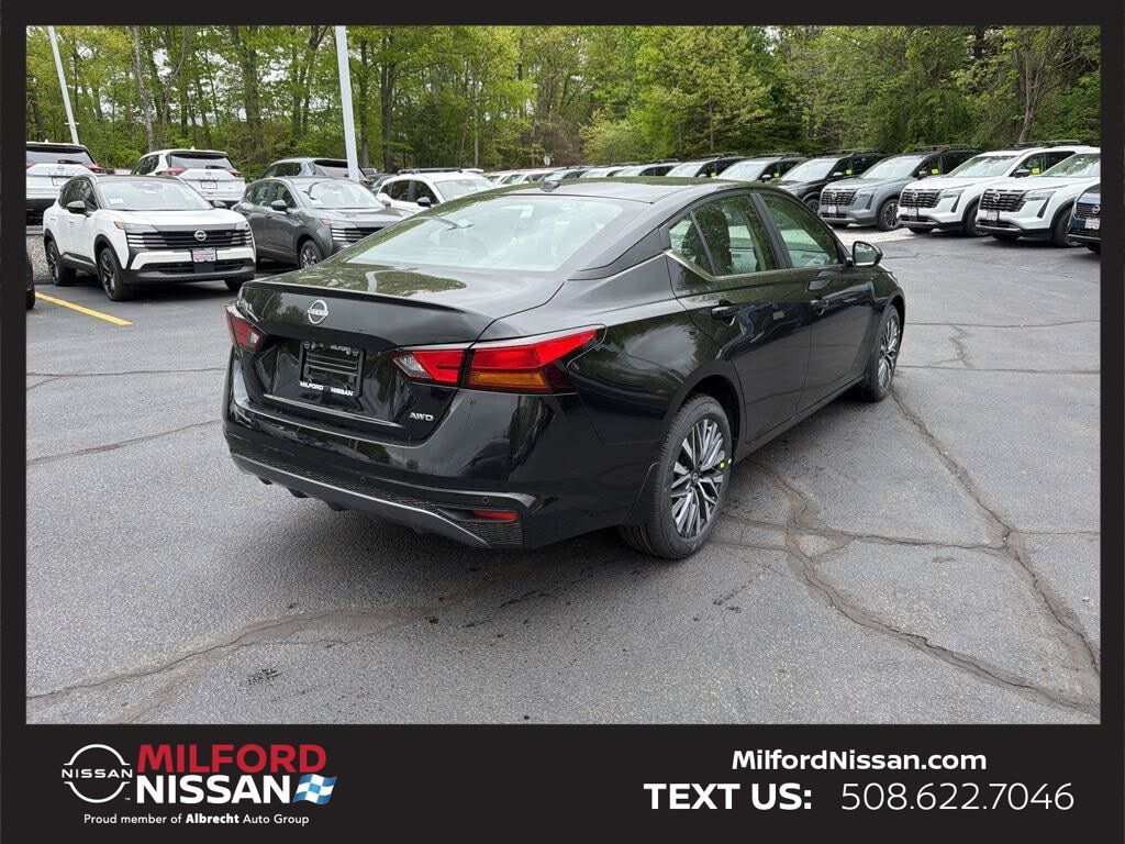 Used 2026 Nissan Altima 2.5 SV AWD/4WD image 7