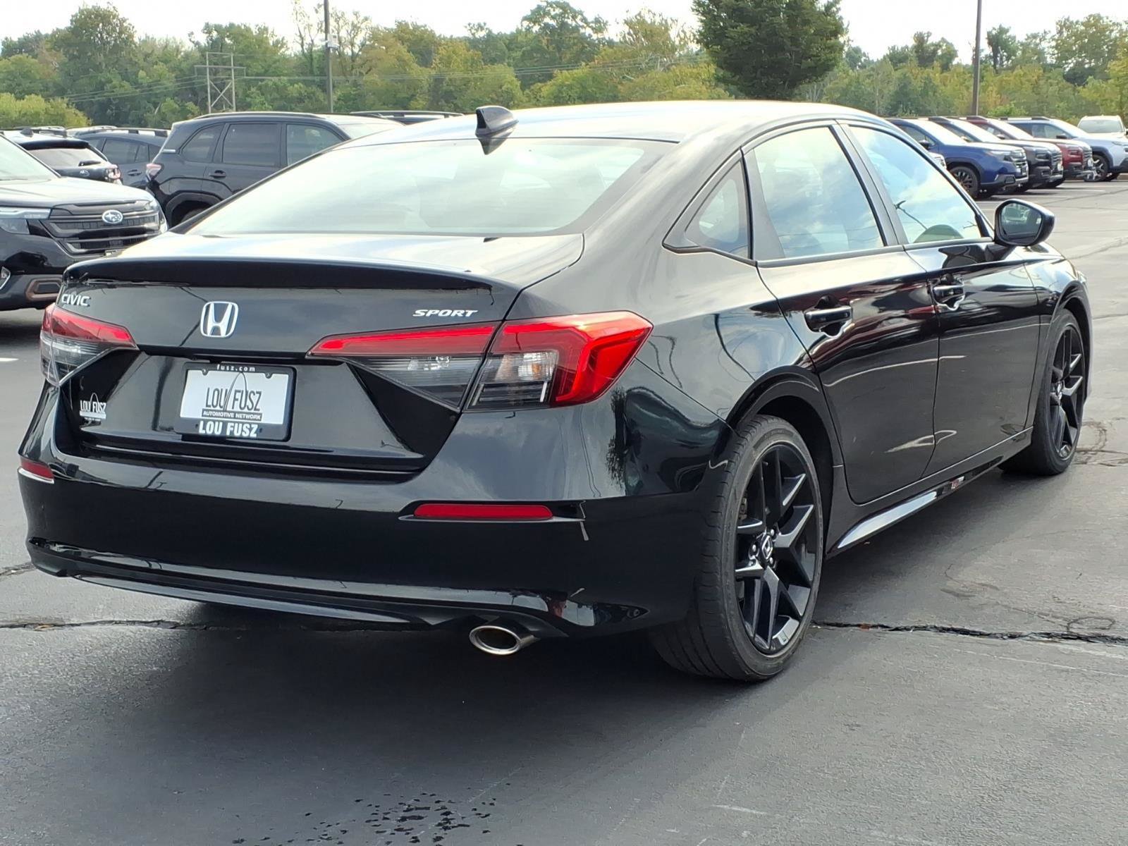 Used 2023 Honda Civic Sport image 27