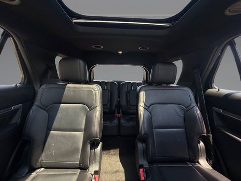 Used 2017 Ford Explorer Sport w/ Equipment Group 401A AWD/4WD image 28