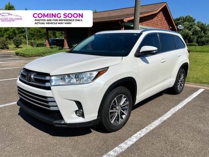 Used 2018 Toyota Highlander LE