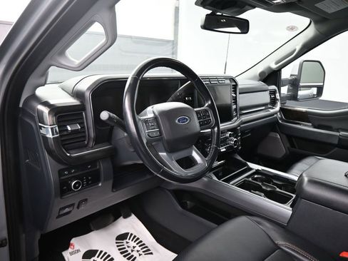 Used 2023 Ford F250 Lariat w/ Sport Appearance Package AWD/4WD image 22