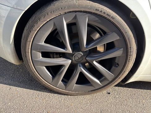 Used 2021 Tesla Model S Plaid image 13