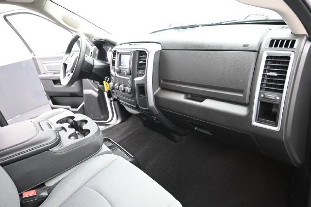 Used 2021 RAM 1500 Classic SLT AWD/4WD image 26