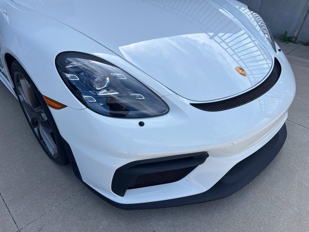 Used 2021 Porsche 718 Cayman GT4 RWD image 9