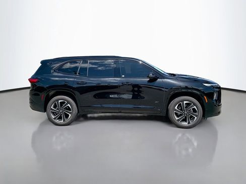 Used 2026 Buick Enclave Sport Touring w/ Power Package FWD image 8