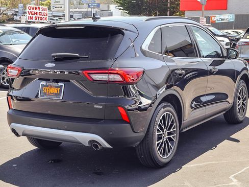 Used 2025 Ford Escape SE FWD image 20