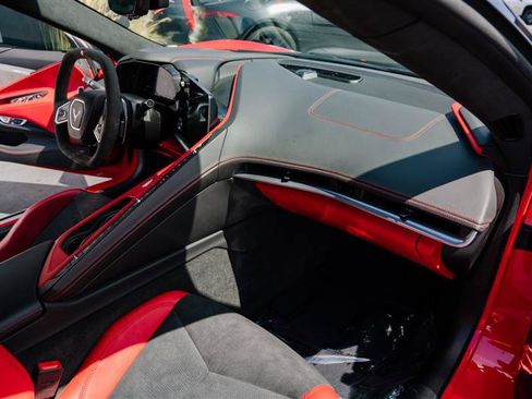 Used 2023 Chevrolet Corvette Stingray Premium Conv w/ Z51 Performance Package RWD image 32