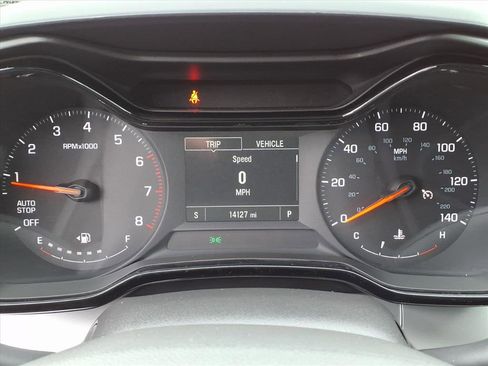 Certified 2025 Chevrolet Trax LS w/ LS Convenience Package image 32