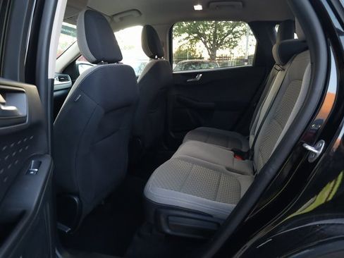 Used 2020 Ford Escape SE image 25
