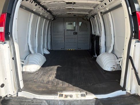 Used 2021 Chevrolet Express 2500 w/ Driver Convenience Package RWD image 25