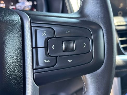 Used 2024 GMC Yukon SLT AWD/4WD image 19