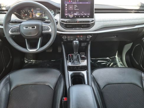 Used 2022 Jeep Compass Latitude FWD image 12