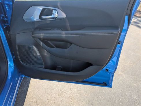 New 2026 Chrysler Pacifica Select image 31