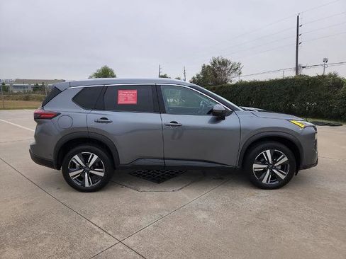 Certified 2024 Nissan Rogue SL w/ SL Premium Package image 4