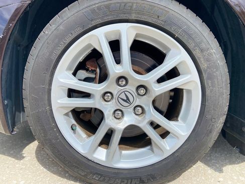 Used 2010 Acura TL w/ Technology Package FWD image 9