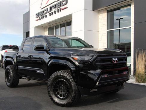 Used 2024 Toyota Tacoma SR5 image 49