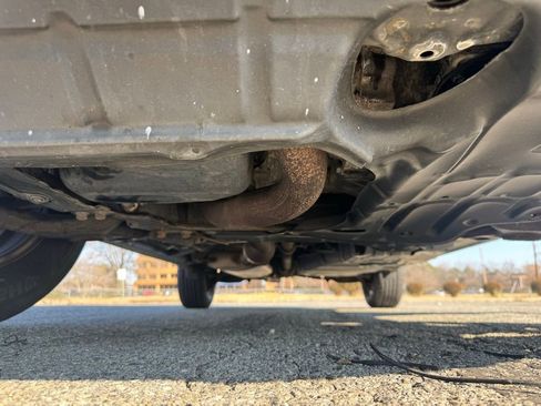 Used 2011 Toyota RAV4 4WD image 33