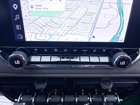 Used 2023 Chevrolet Colorado ZR2 w/ ZR2 Convenience Package III image 26