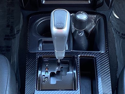 Certified 2024 Toyota 4Runner TRD Off-Road Premium image 16