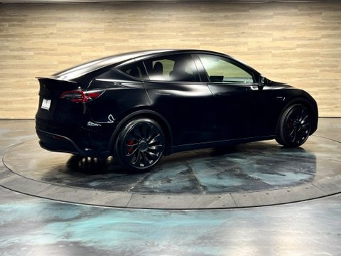 Used 2024 Tesla Model Y Performance AWD/4WD image 16