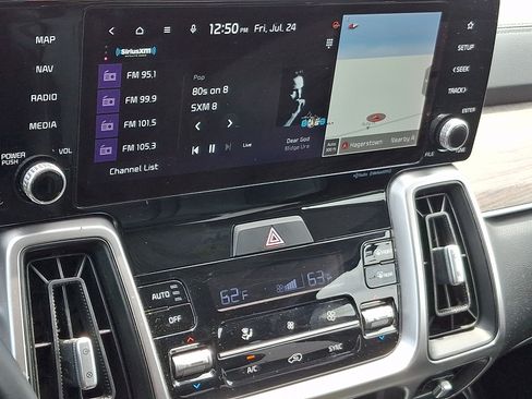 Used 2022 Kia Sorento S AWD/4WD image 17