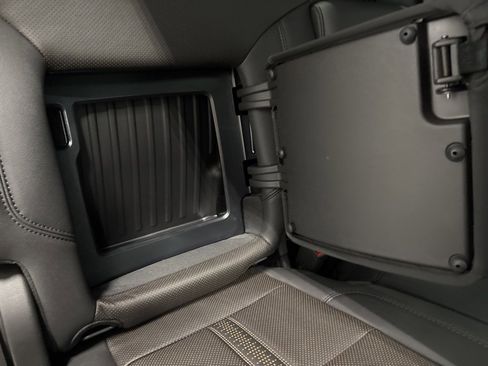 Used 2025 Chevrolet Silverado 1500 High Country w/ High Country Premium Package image 36