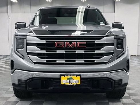 Used 2025 GMC Sierra 1500 SLE AWD/4WD image 4