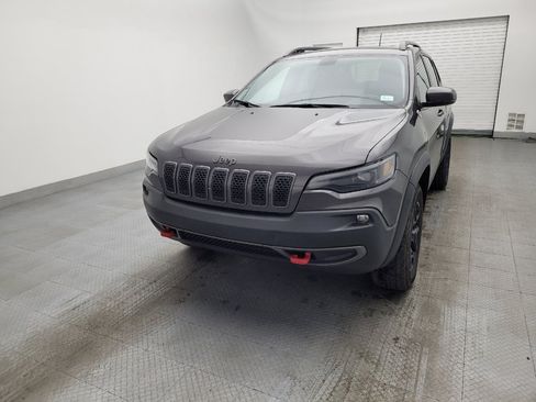 Used 2020 Jeep Cherokee Trailhawk w/ Cold Weather Group AWD/4WD image 15