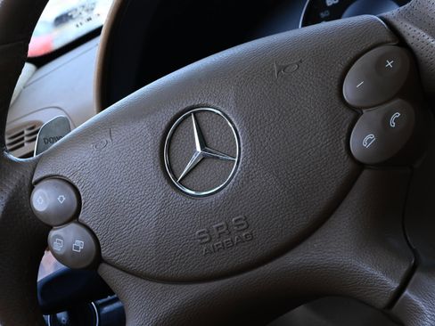 Used 2007 Mercedes-Benz E 63 AMG Sedan image 18