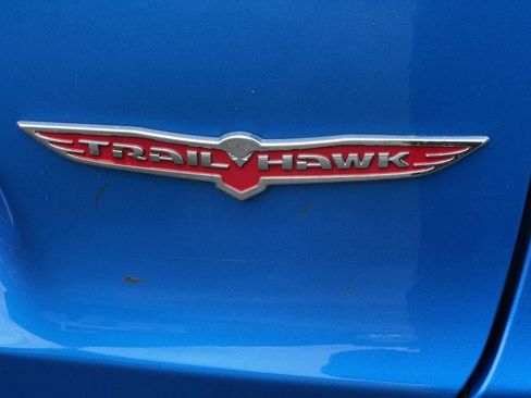 Used 2022 Jeep Cherokee Trailhawk w/ Sound & Nav Group AWD/4WD image 63
