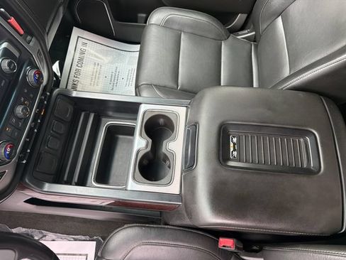 Used 2018 GMC Sierra 1500 SLT w/ SLT Preferred Package AWD/4WD image 28
