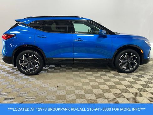 Used 2021 Chevrolet Blazer RS w/ Enhanced Convenience Package FWD image 4