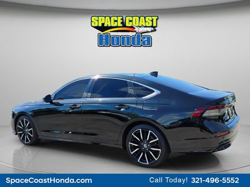 Certified 2023 Honda Accord Touring image 5