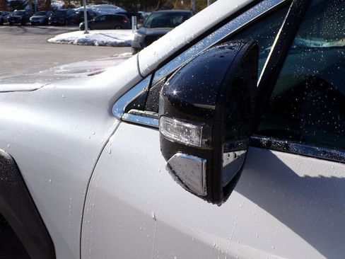 Certified 2025 Subaru Outback Premium image 7