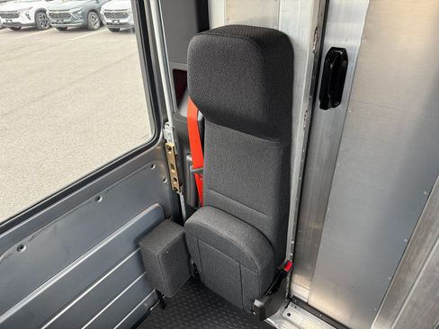 New 2025 Chevrolet Brightdrop 400 w/ Battery Pack, Max Range image 16