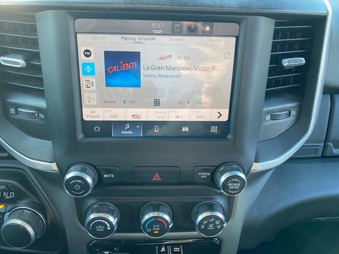 Used 2024 RAM 2500 Big Horn w/ Bed Utility Group image 9