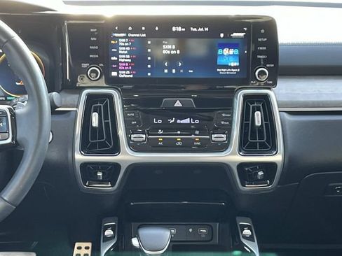 Used 2022 Kia Sorento SX Prestige AWD/4WD image 15