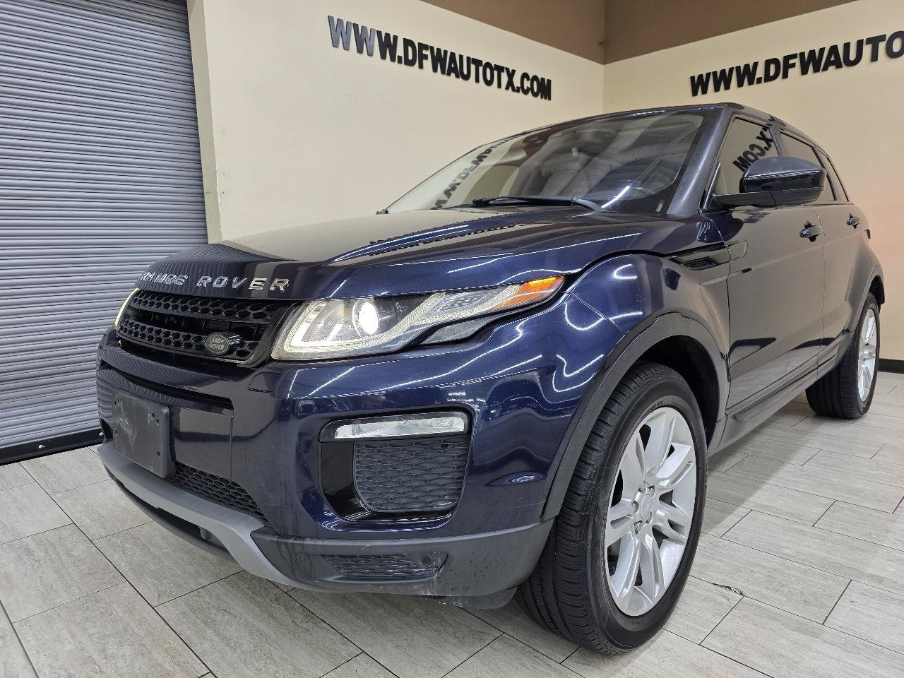 Used 2016 Land Rover Range Rover Evoque SE Premium AWD/4WD image 2