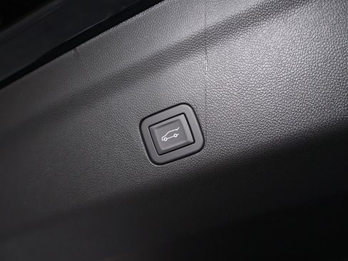 New 2026 Chevrolet Tahoe High Country AWD/4WD image 31