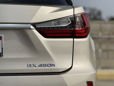 Used 2016 Lexus RX 450h FWD image 12