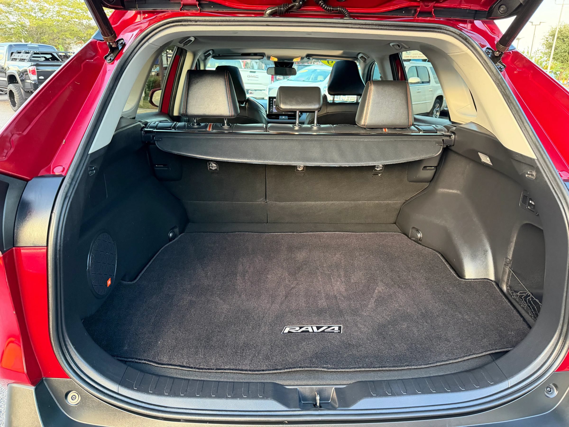 Used 2019 Toyota RAV4 Adventure AWD/4WD image 16