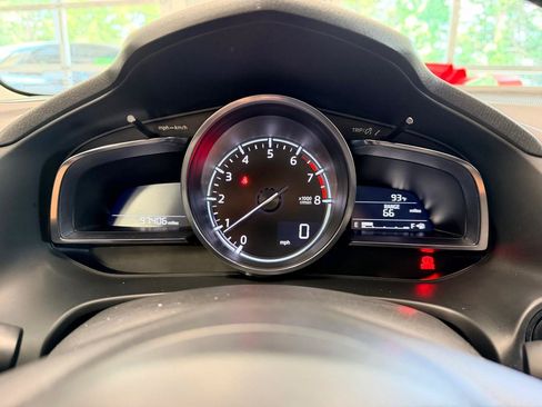 Used 2018 MAZDA MAZDA3 Grand Touring w/ Premium Equipment Package FWD image 31