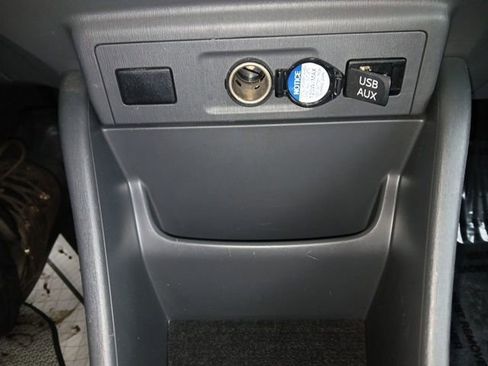 Used 2012 Toyota Prius V Three image 29